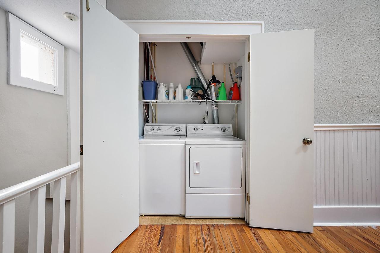 Downtown Den-King Bed~Heart Of Eustis~Queen Sleeper~Upstairs~Bright & Happy Luaran gambar