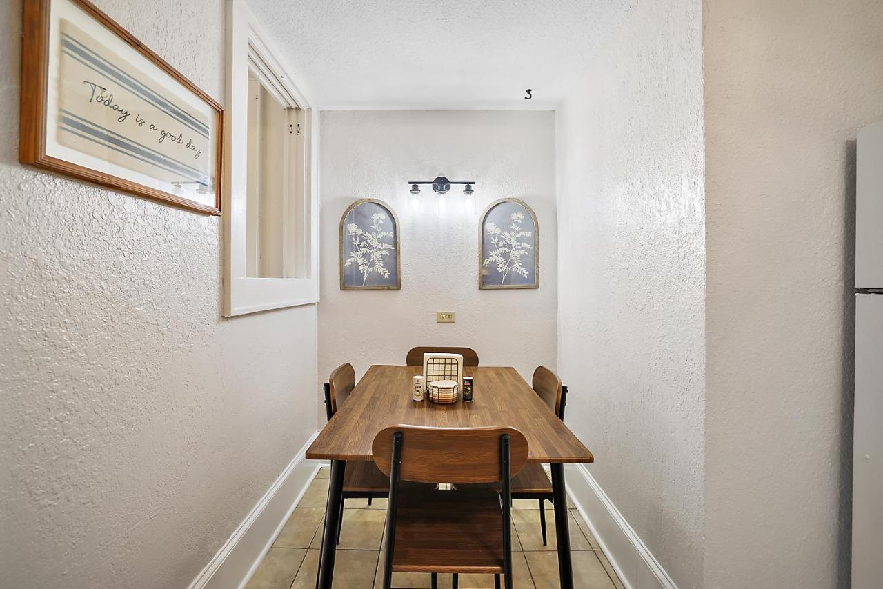 Downtown Den-King Bed~Heart Of Eustis~Queen Sleeper~Upstairs~Bright & Happy Luaran gambar