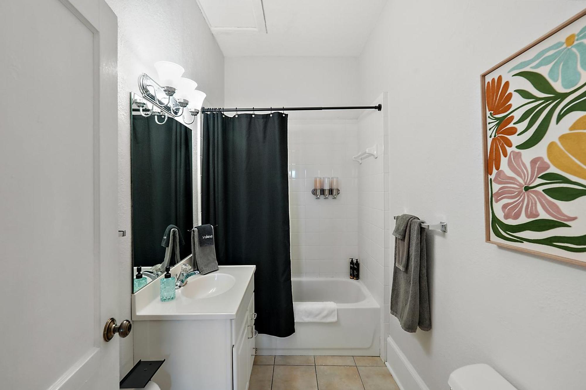 Downtown Den-King Bed~Heart Of Eustis~Queen Sleeper~Upstairs~Bright & Happy Luaran gambar